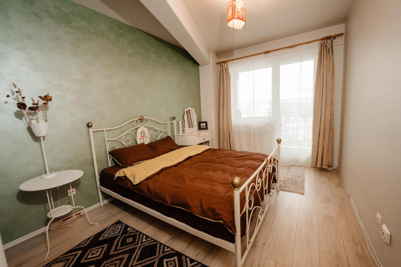 Bright And Cozy Design Apt With Office Apartment Cluj Napoca Bagian luar foto