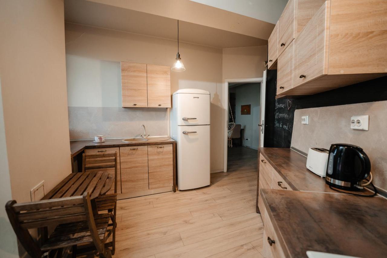 Bright And Cozy Design Apt With Office Apartment Cluj Napoca Bagian luar foto